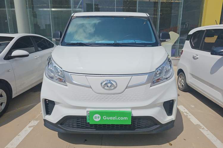 Used SAIC MAXUS EV30 2022 Pure-Electric Smart Logistics Expert with Long Wheelbase Guoxuan