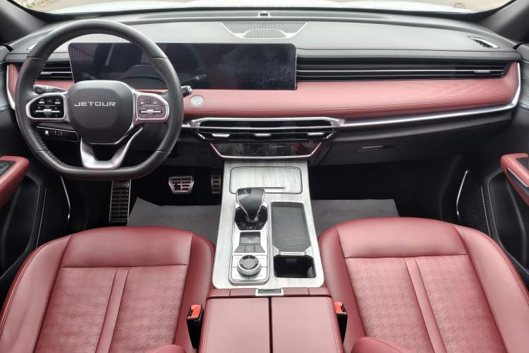 Used JETOUR X70 PRO 2023 1.6T DCT Enjoy PRO 5-Seater Center Console