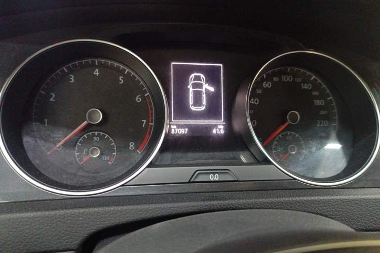 Used Volkswagen Golf 2017 230TSI Automatic Comfort Edition – Celebrating Milestone of One Million Units
