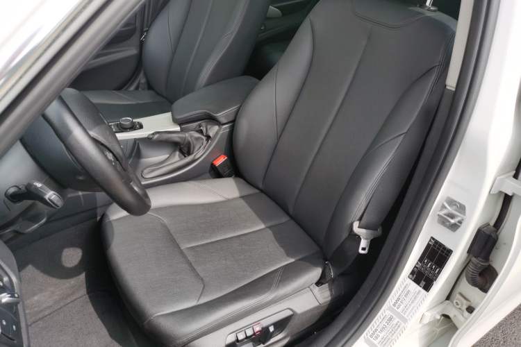 Used BMW 3 Series 2015 320Li Luxury Edition Fashion Model
