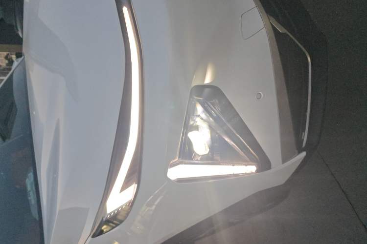 Used Geely Galaxy L7 2025 EM-i 115km Exploration+ Edition
