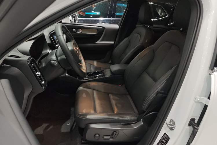 Used Volvo XC40 2022 T4 Four-Wheel Drive Smart & Luxurious Edition
