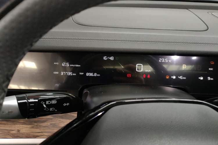 Used NETA S 2022 Extended-Range Version 1160 km Range Rear-Wheel-Drive Compact Edition