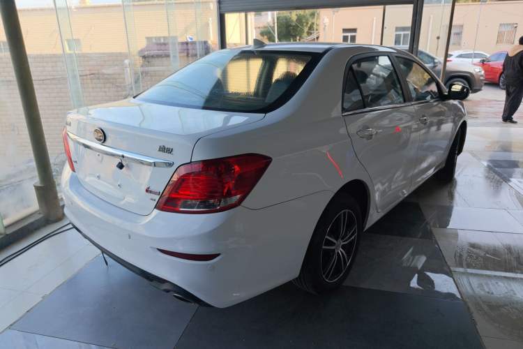 Used BYD Surui 2015 Revised Version 1.5L Automatic Luxury Edition