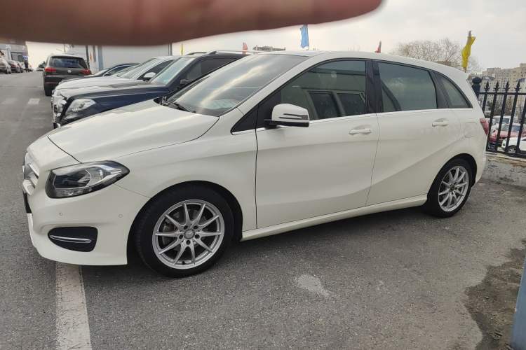 Used Mercedes-Benz B-Class 2015 B 200 Sport Edition
