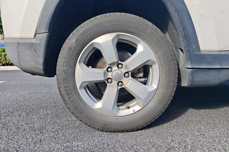 Used Jeep Compass 2019 200T Automatic Family Edition - Connected Large Screen Version