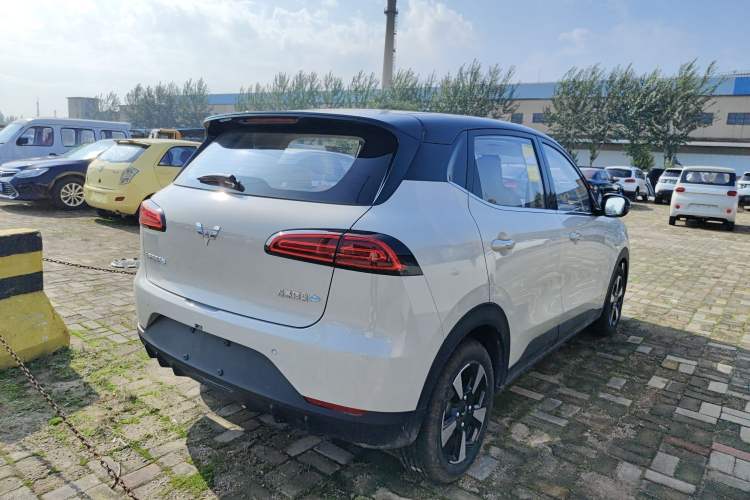 Used Wuling Bingo PLUS 2024 330 km Range Five-Seater Version
