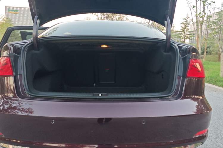 Used Audi A3 2015 Limousine 35 TFSI Millionth Anniversary Intelligent Leading Model
