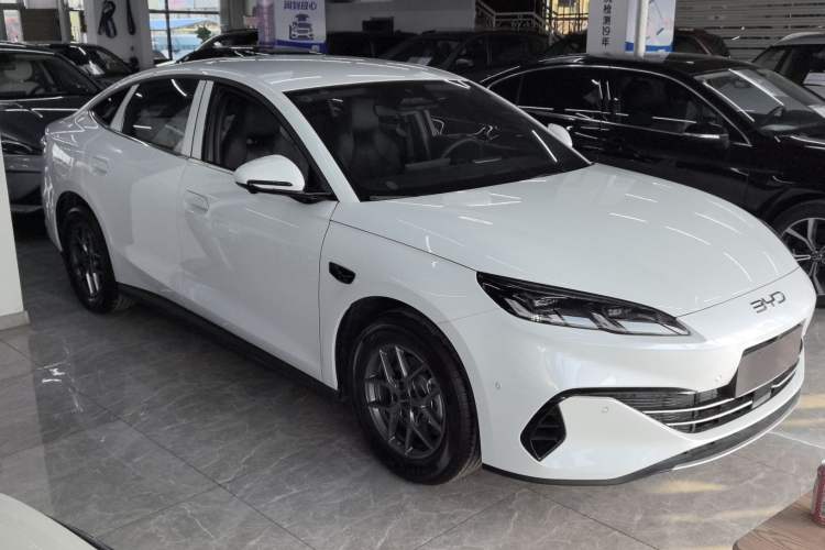 Used BYD Seal 06 New Energy 2025 DM-i Smart Drive 80KM Luxury Model
