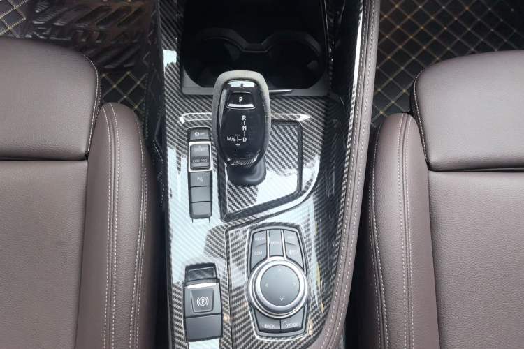 Used BMW X2 2021 sDrive25i Leading Model M Off-Road Package Gear Lever