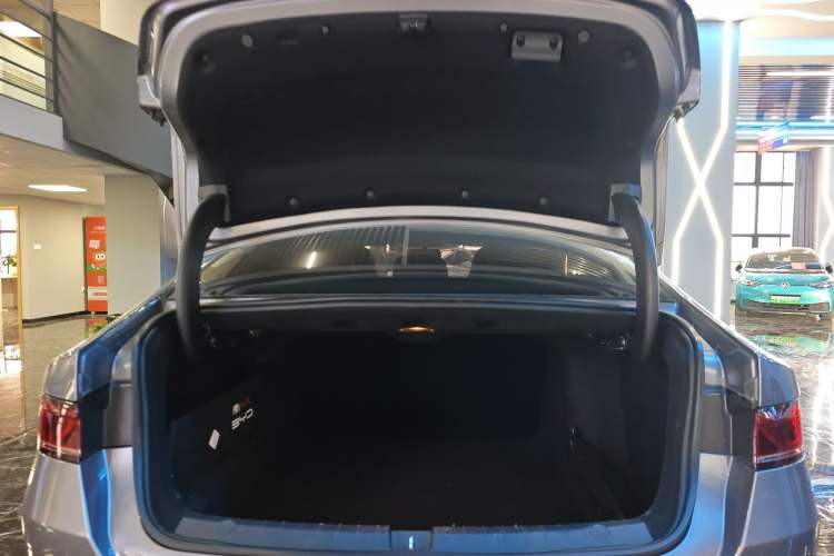 Used BYD Qin PLUS 2024 HONOR Edition DM-i 55KM Leading Model