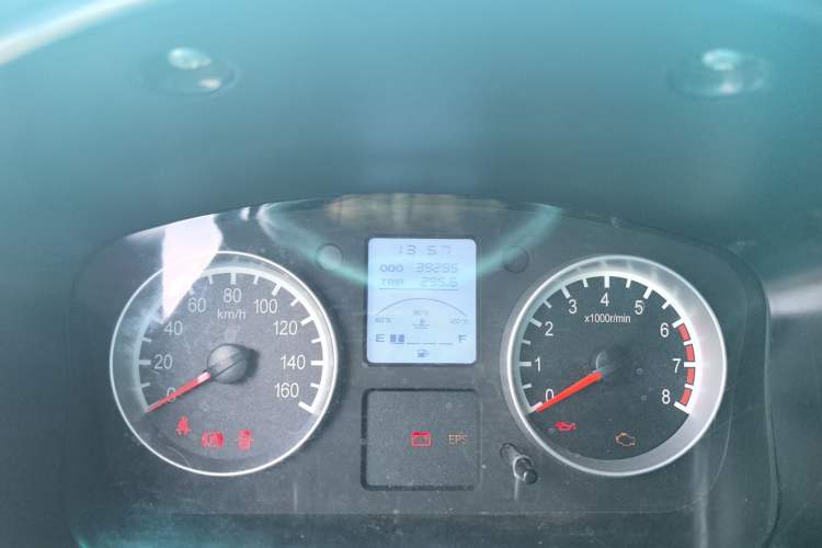 Used Jinbei Hiace X30 2021 1.5L Comfort Model Base Version (No Air Conditioning) Van China VI Standard SWC15M