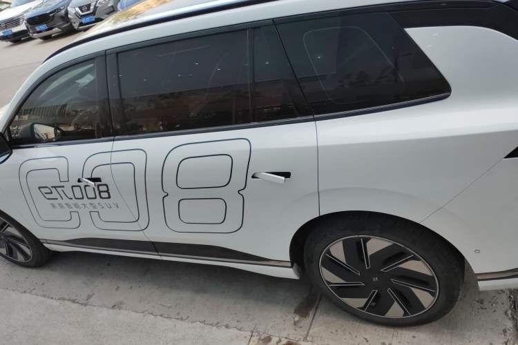 Used Dongfeng eπ eπ008 2024 636Max All-Electric Version 6 Seats Exterior 5