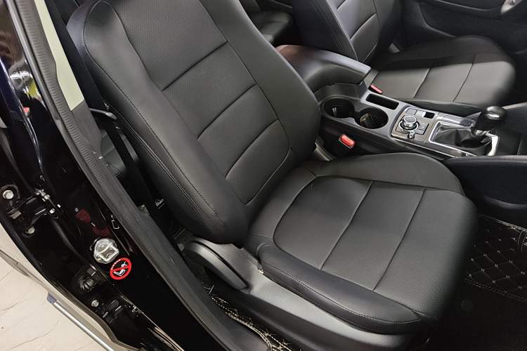 Used Mazda CX-5 2015 2.0L Automatic Two-Wheel Drive Urban Version