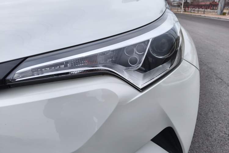 Used Toyota IZOA 2021 2.0L Yichi SPORT