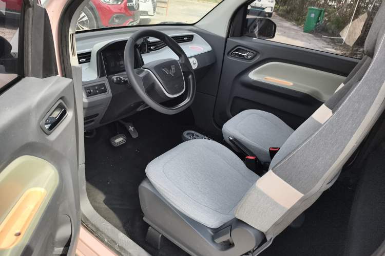 Used Wuling Hongguang MINIEV 2022 Macaron Premium Model – Lithium Iron Phosphate