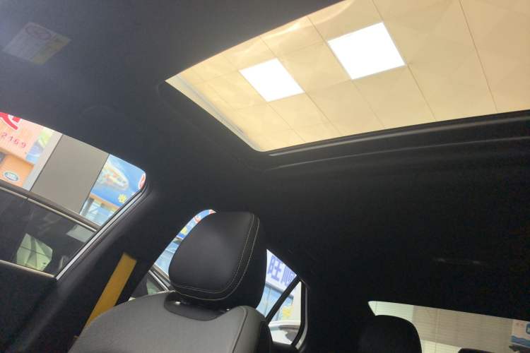 Used GAC Trumpchi EMPOW 2023 270T DCT J15 Version Headliner