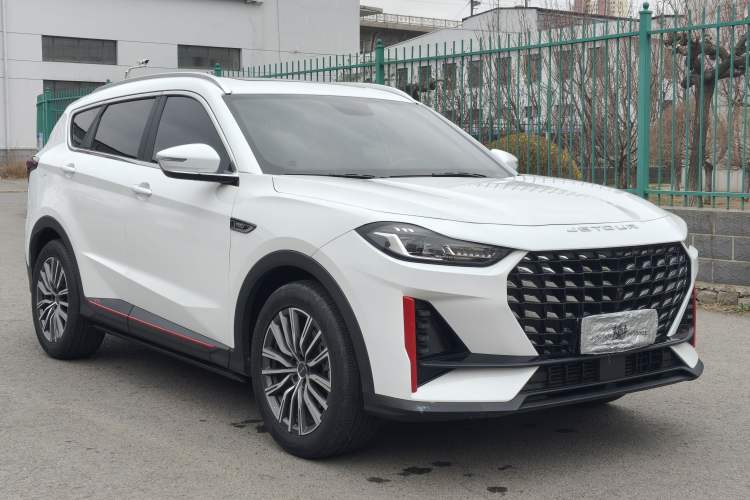 Used JETOUR X70 PRO 2023 1.6T DCT Enjoy PRO 5-Seater Front Right 45 Deg