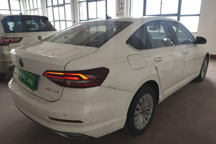 Used Volkswagen Lavida 2021 1.5L Automatic Comfort Edition Rear Right 45 Deg