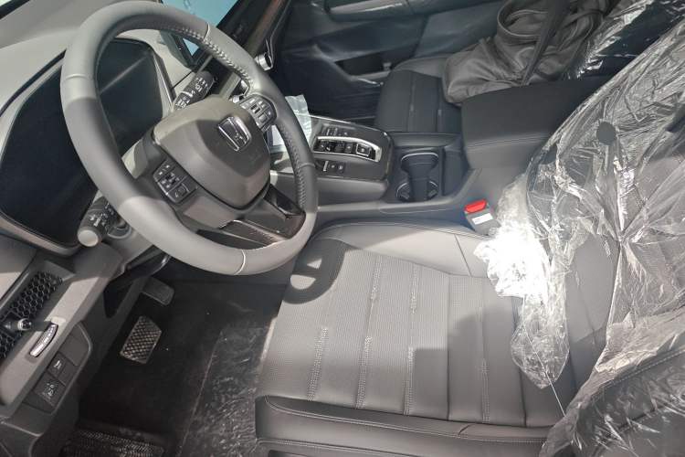 Used Honda CR-V 2026 Model—Global 30-Year Glory Edition 2.0L e:HEV Two-Wheel-Drive Smart Comfort Version