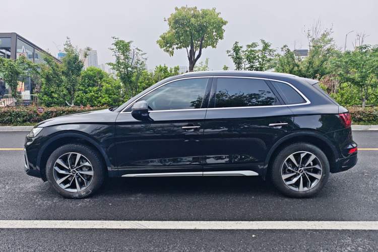 Used Audi Q5L 2022 40T Luxury Elegant Model
