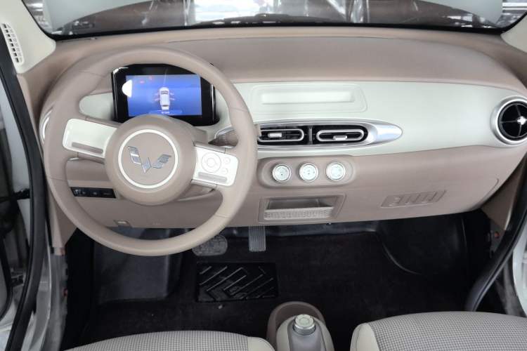 Used Wuling Hongguang MINIEV 2025 Four-Door Version Advanced Edition
