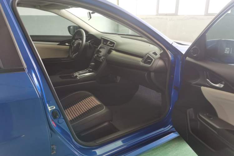 Used Honda Civic 2016 220TURBO CVT Luxury Edition