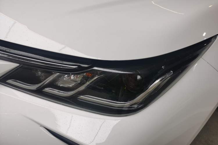 Used Toyota Corolla 2022 Dual-Motor 1.8L E-CVT Pioneer Edition
