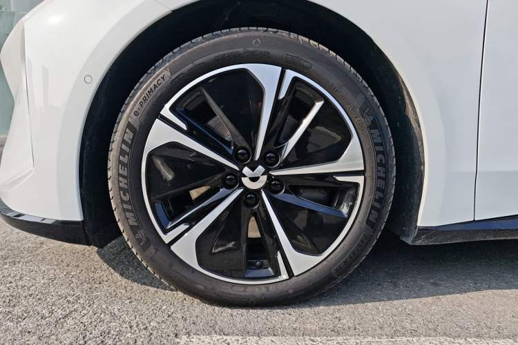 Used Nio ET5 2025 75 kWh