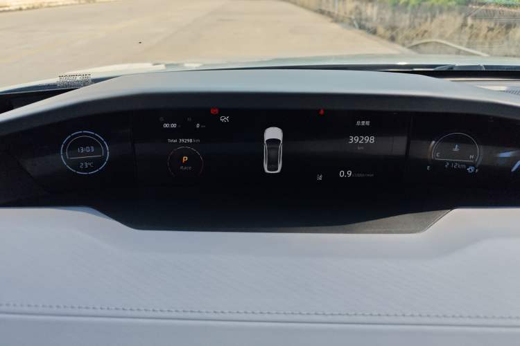 Used CHANGAN UNI-V 2022 1.5T Prestige Version Interior 7