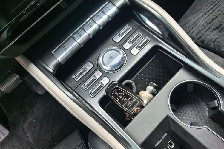 Used Lincoln Nautilus 2023 2.0T All-Wheel-Drive Zunrui Hybrid Version
