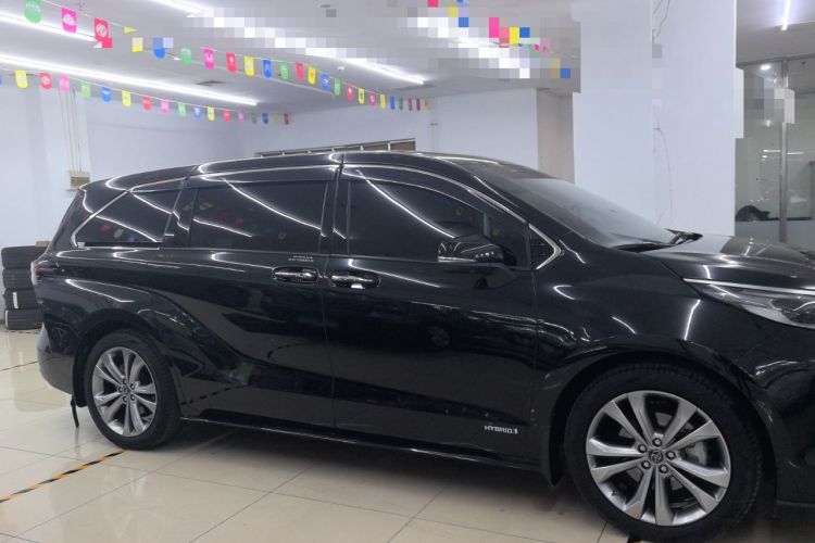 Used Toyota SIENNA 2021 2.5L Hybrid Premium Edition