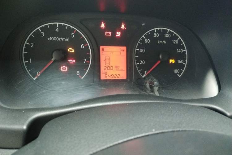 Used Venucia R30 2014 1.2L Manual Comfort Edition