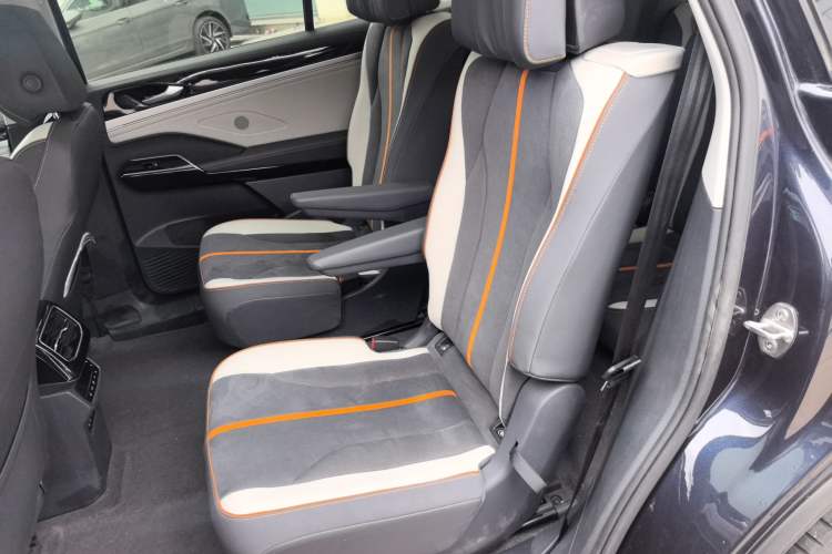 Used Volkswagen ID.6 CROZZ 2022 Long-Range PRO Edition