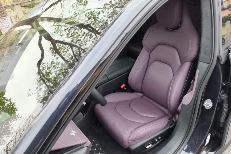 Used Xiaomi Auto SU7 2024 Four-Wheel Drive Ultra-Long Range Advanced Intelligent Driving Max Edition
