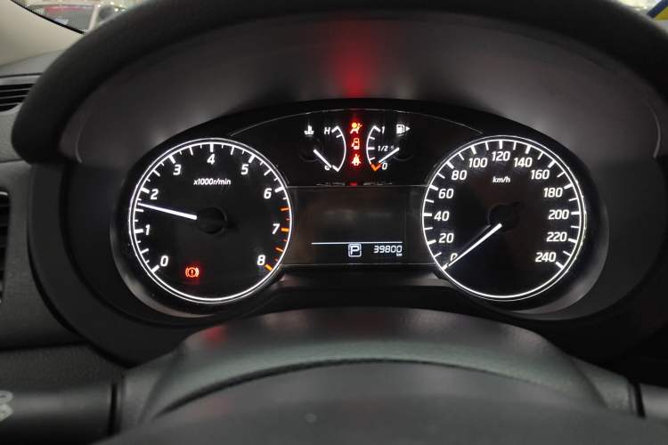Used Nissan Tiida 2024 1.6L CVT Cool Dynamic Edition Odometer Close Up