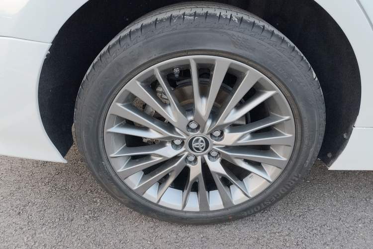 Used Toyota Camry 2018 Dual-Engine 2.5 HG Luxury Edition
