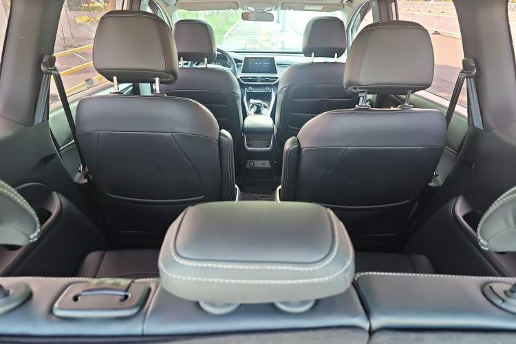 Used SAIC MAXUS EUNIQ 5 2020 1.3T PLUG-IN Elite Edition
