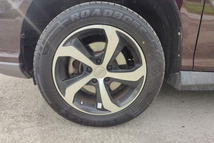 Used BYD S7 2016 2.0T Automatic Flagship Plus Exterior 6