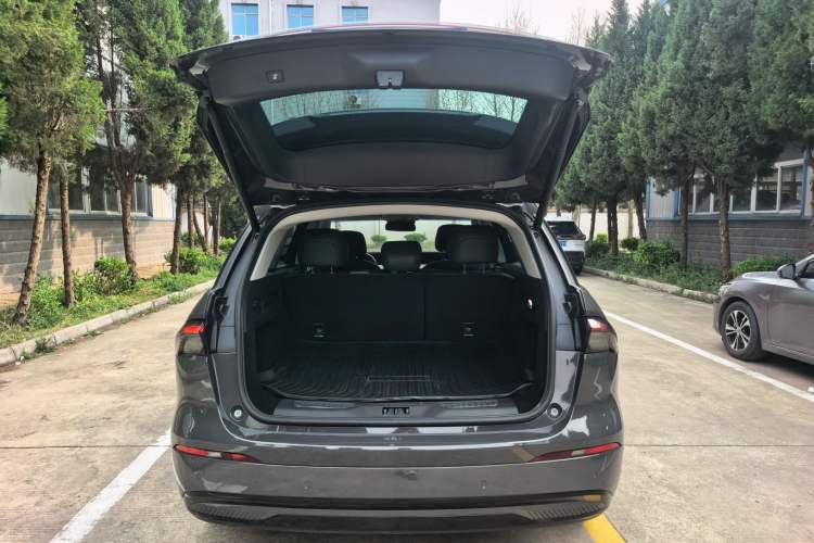 Used Lincoln Nautilus 2023 2.0T All-Wheel-Drive Zunrui Hybrid Version
