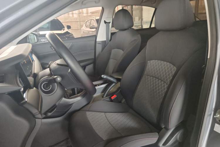 Used Roewe i5 2023 1.5L Manual Comfort Edition