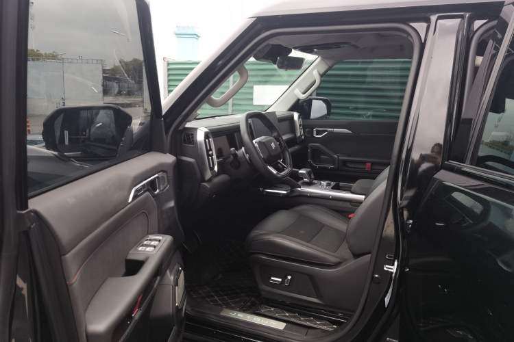 Used JETOUR Traveler 2023 2.0T All-Wheel-Drive CrossPRO