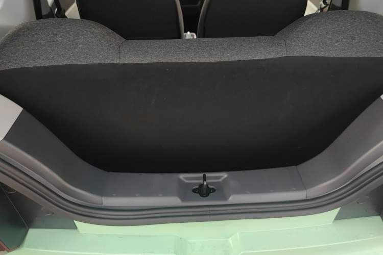 Used Chery New Energy QQ Ice Cream 2022 120km Milkshake Phosphate Lithium-Iron Trunk