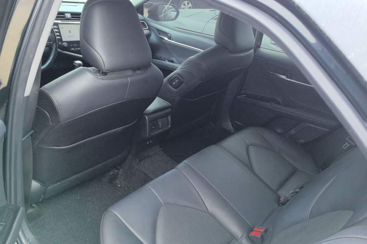 Used Toyota Camry 2018 2.5G Luxury Edition
