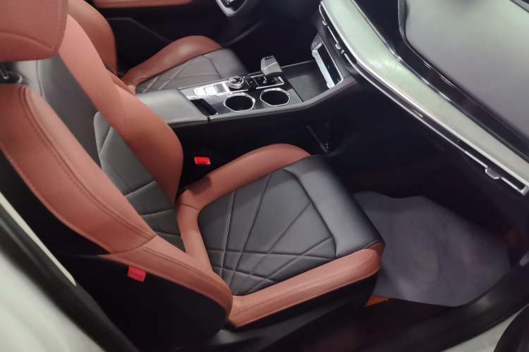 Used Changan Eado 2022 PLUS Blue Whale NE 1.4T GDI DCT Prestige Edition
