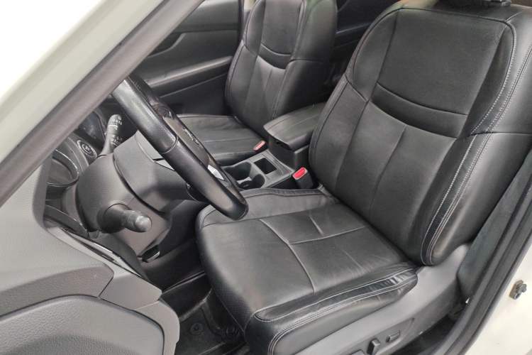 Used Nissan X-Trail 2019 2.0L CVT Smart Connect Comfort Edition 2WD
