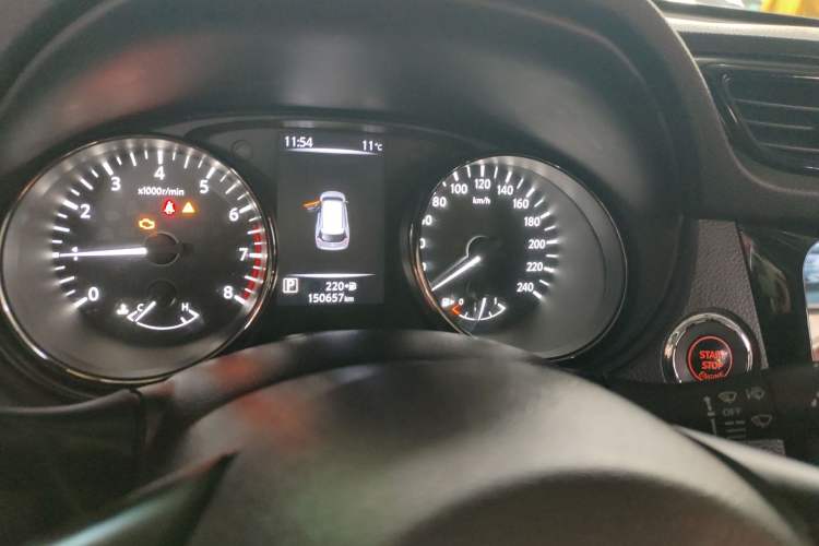 Used Nissan X-Trail 2019 2.5L CVT Smart Connect Leading Edition 4WD