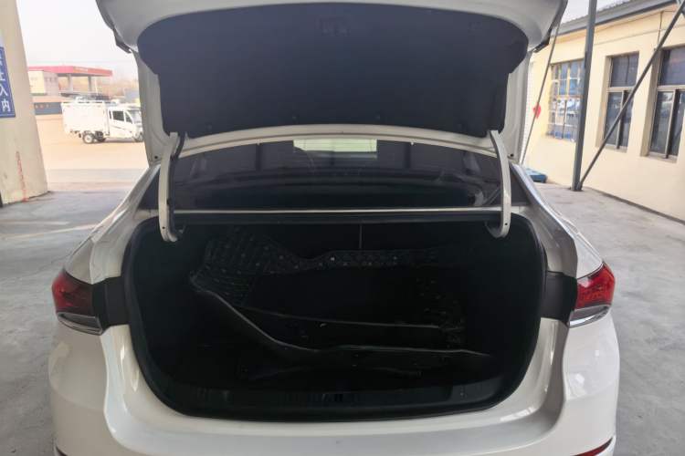 Used Buick GT 2018 15T Dual-Clutch Elite Model China V Standard
