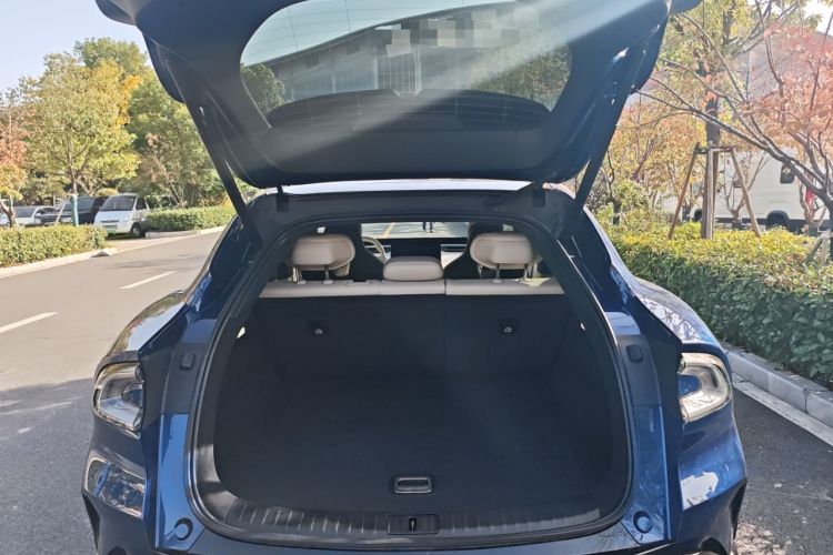 Used Xiaomi Auto YU7 2025 Ultra-Long Range High-Performance All-Wheel-Drive Max Edition