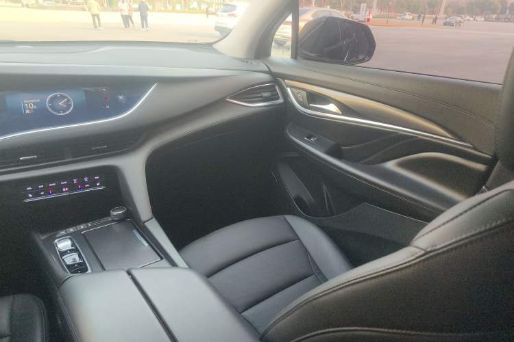 Used Buick Enclave 2020 28T Two-Wheel Drive Luxury Version